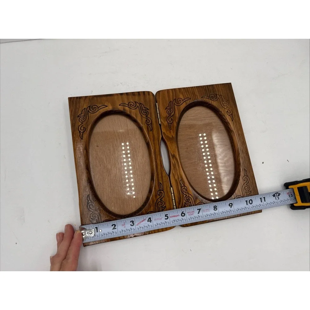 Vintage Carved Wood Dual Bi-Fold Picture Frame Double Oval Window Glass Front